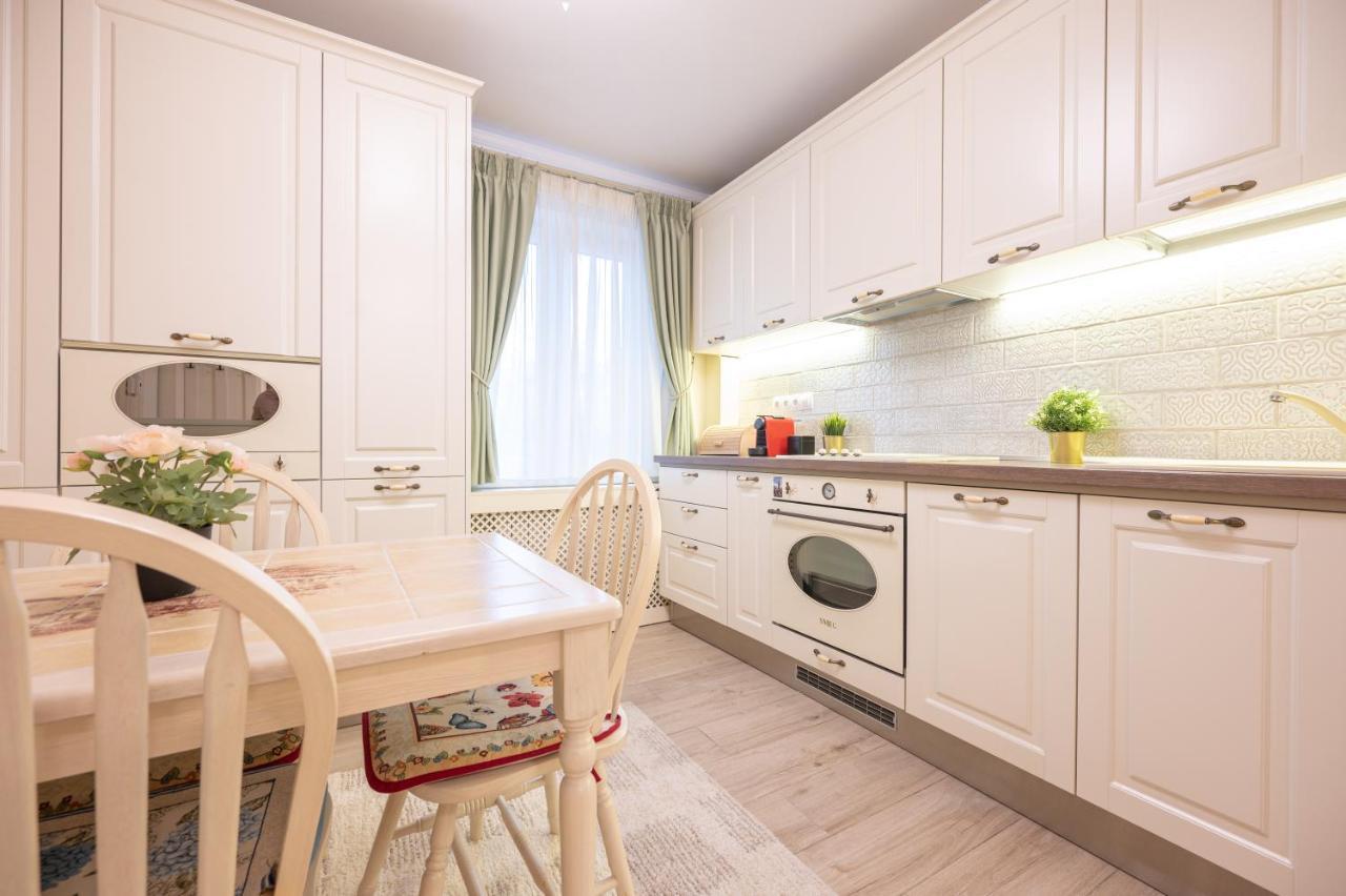 Ferienwohnung Dragos Flat Oradea Exterior foto