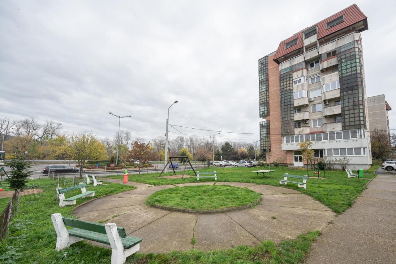 Ferienwohnung Dragos Flat Oradea Exterior foto